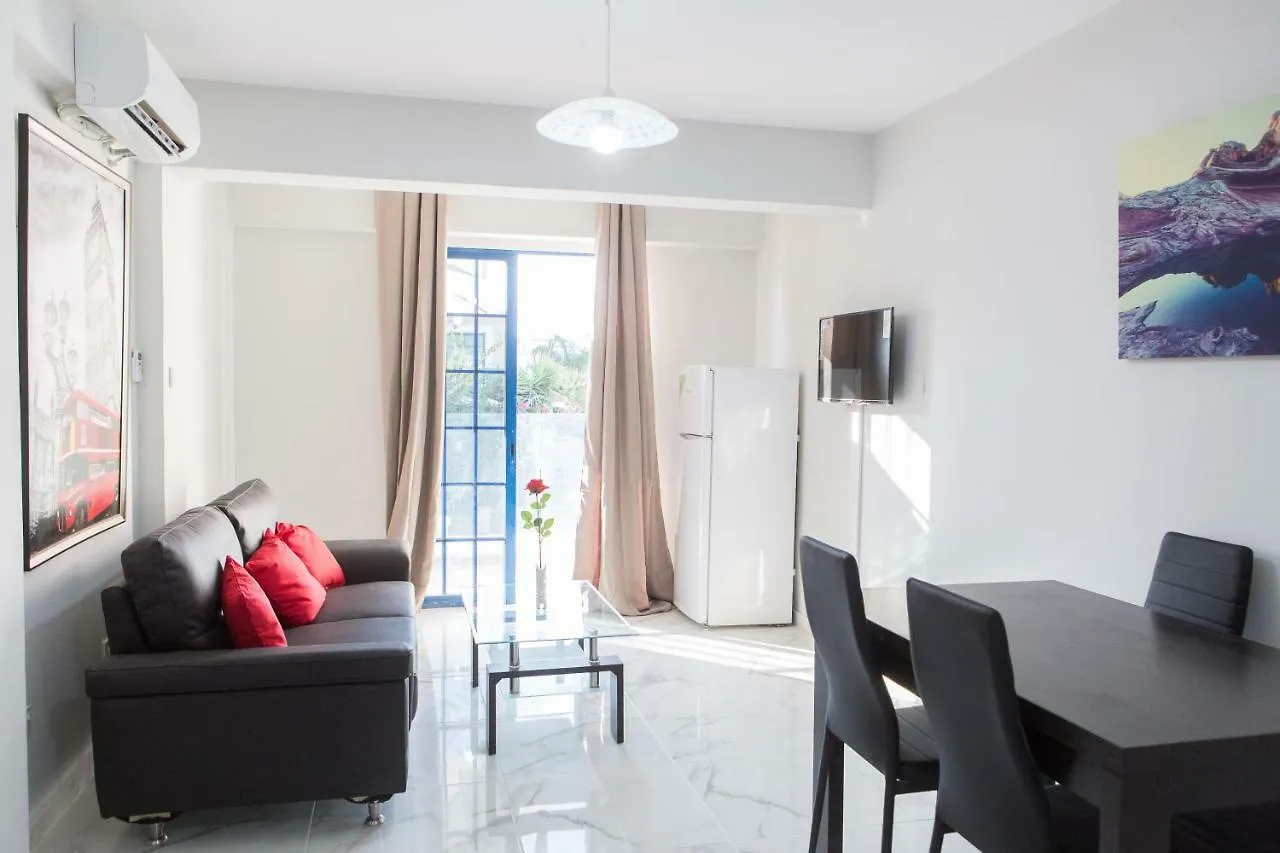 Must Stay - Evripidou Holiday Flats Larnaca Apartment