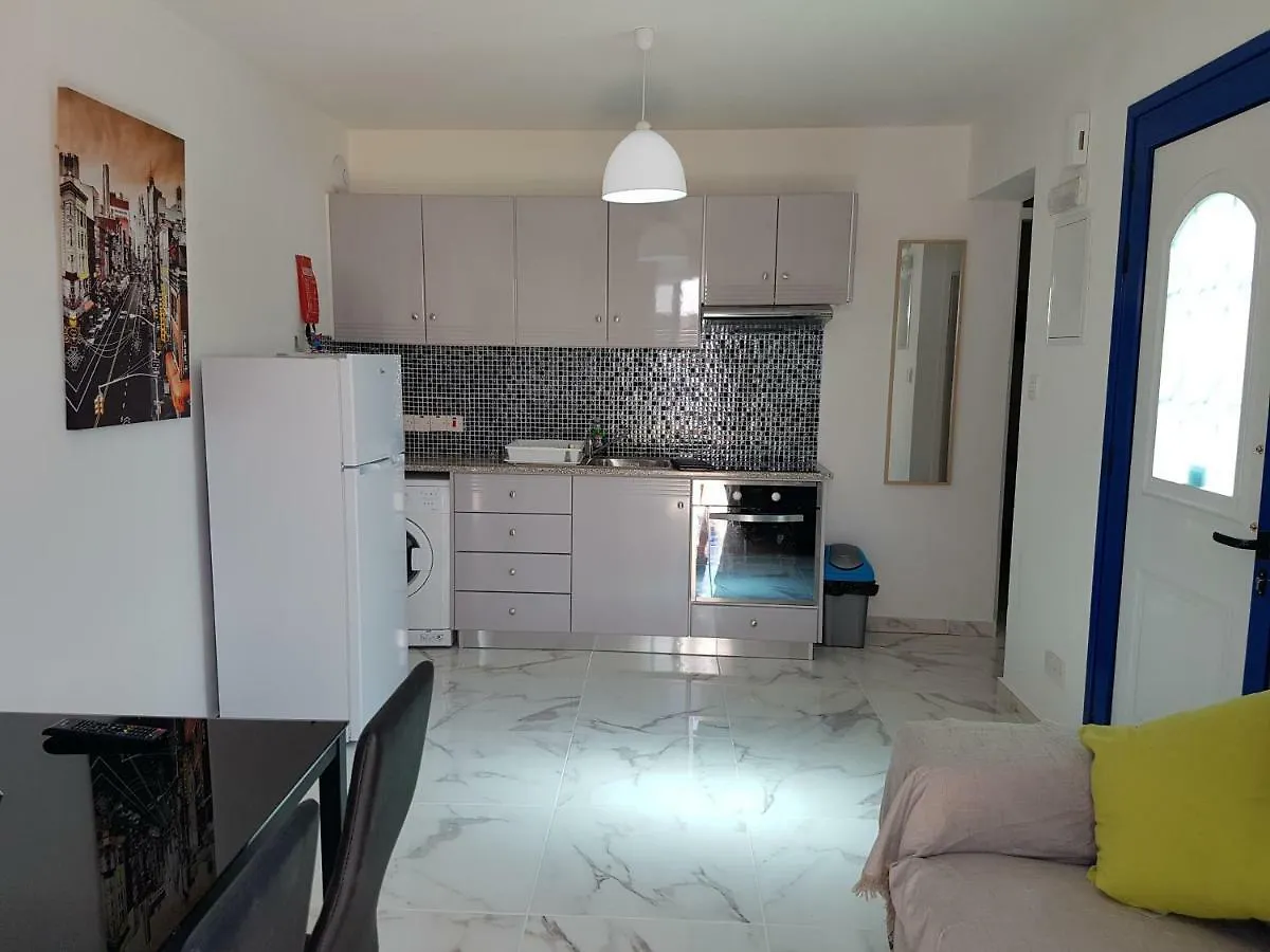Must Stay - Evripidou Holiday Flats Larnaca