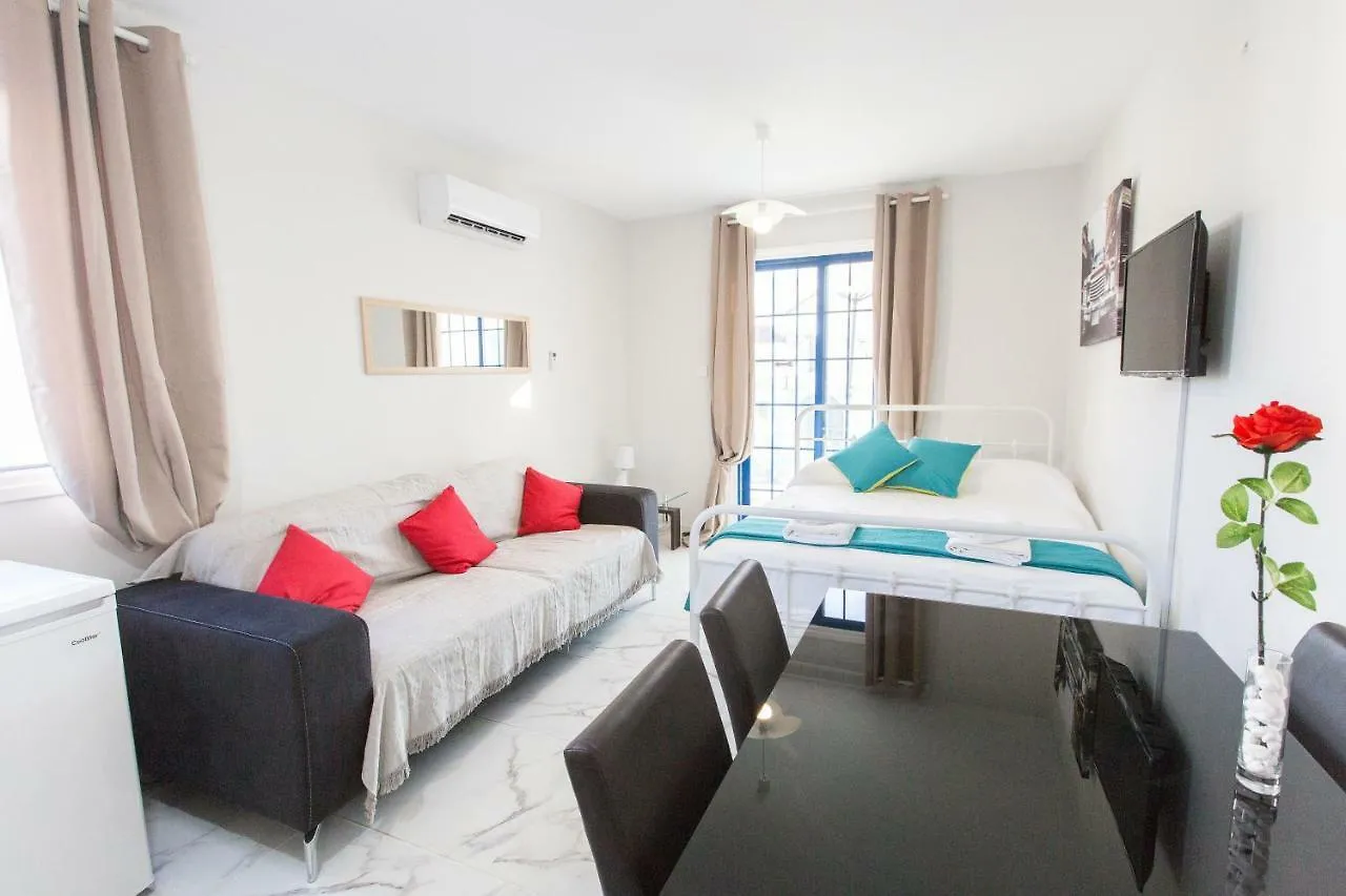 Must Stay - Evripidou Holiday Flats Larnaca