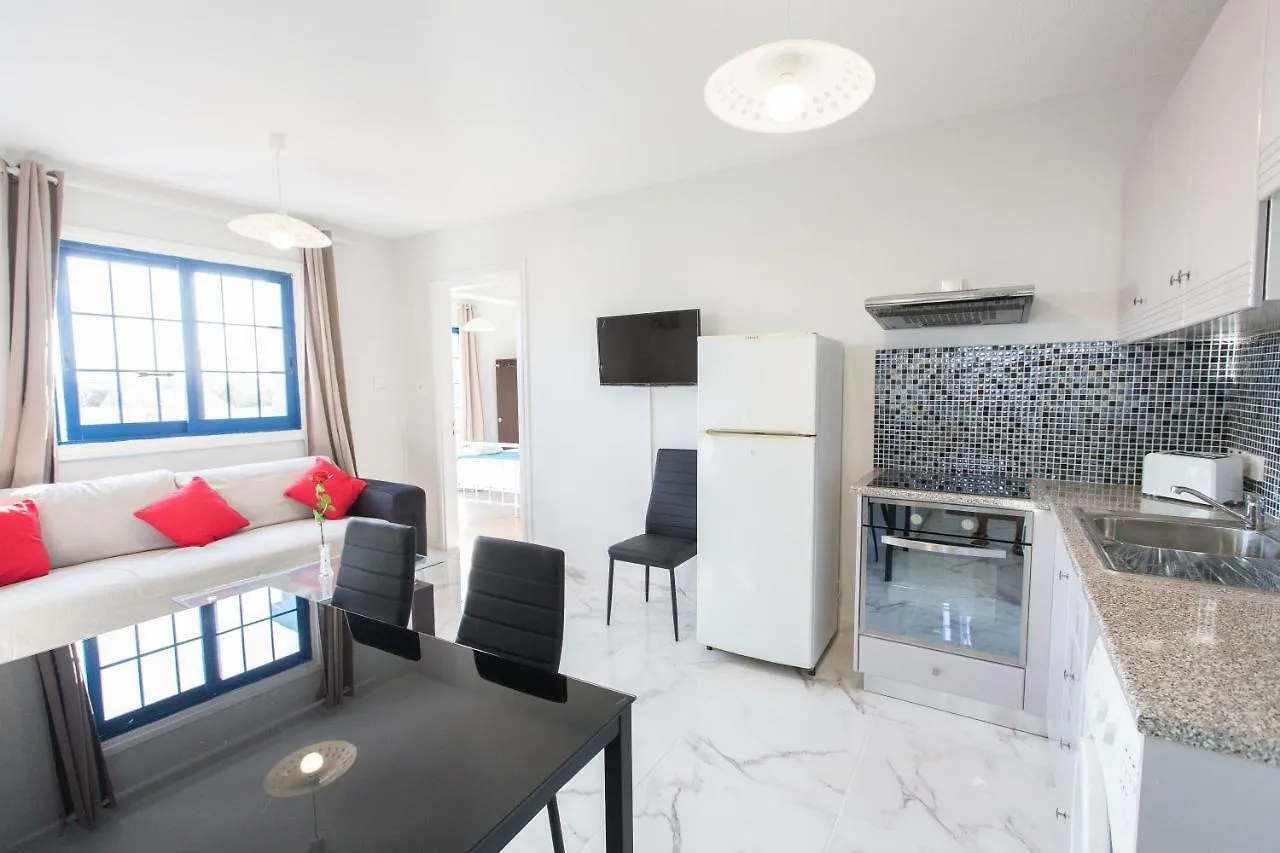 Apartment Must Stay - Evripidou Holiday Flats Larnaca